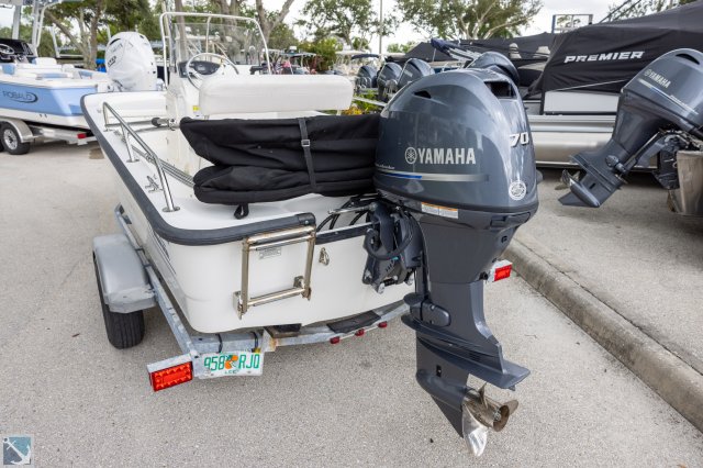 Pre-Owned 2015 Boston Whaler Power Boat for sale